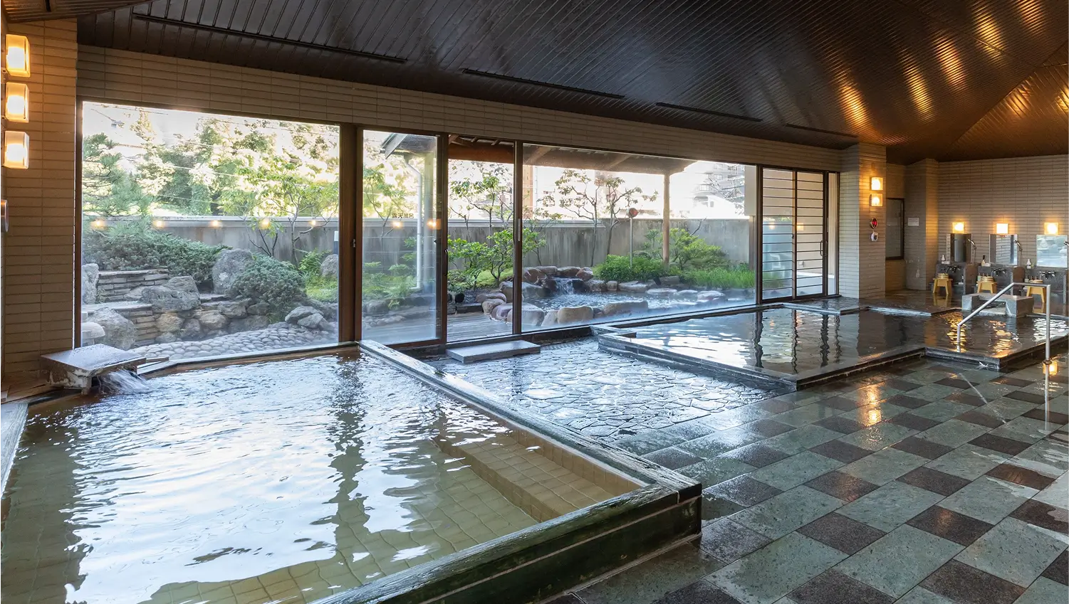 OQOQの温泉 男湯の内風呂