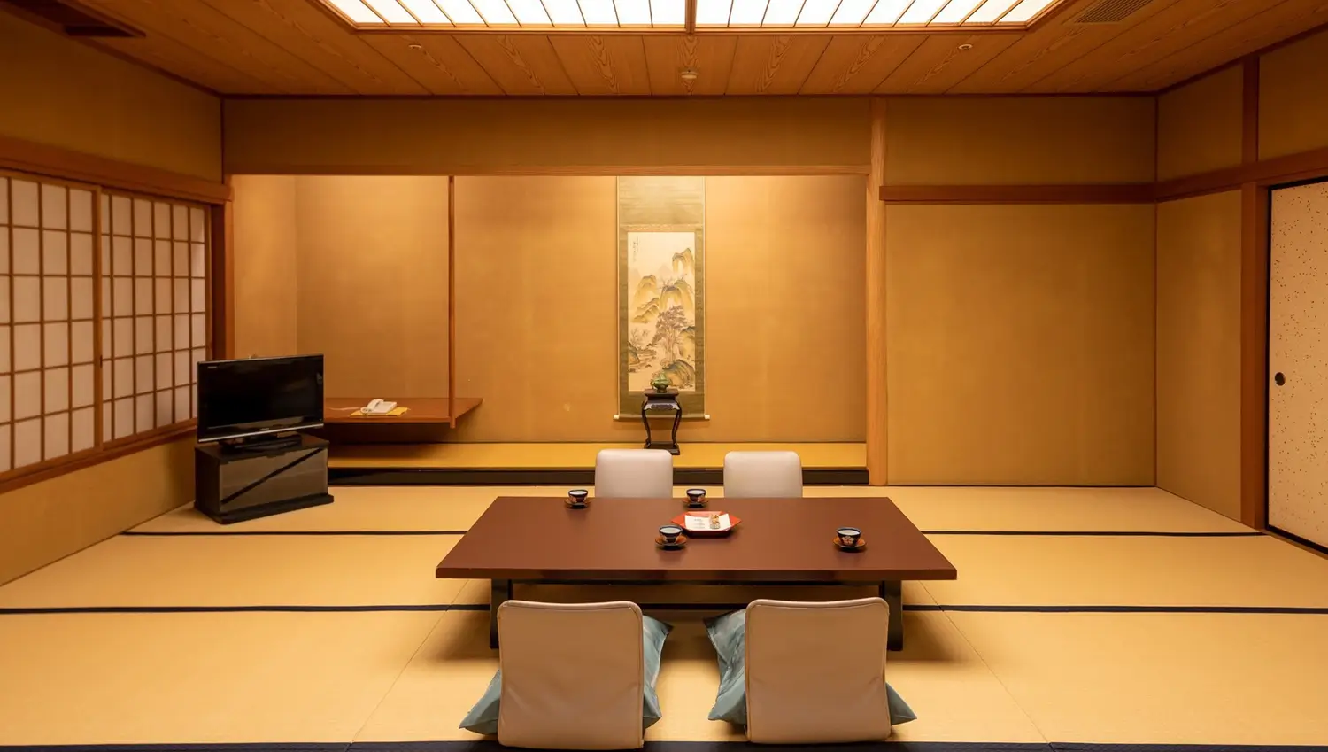 伝統のある床の間のあるスタンダード和室